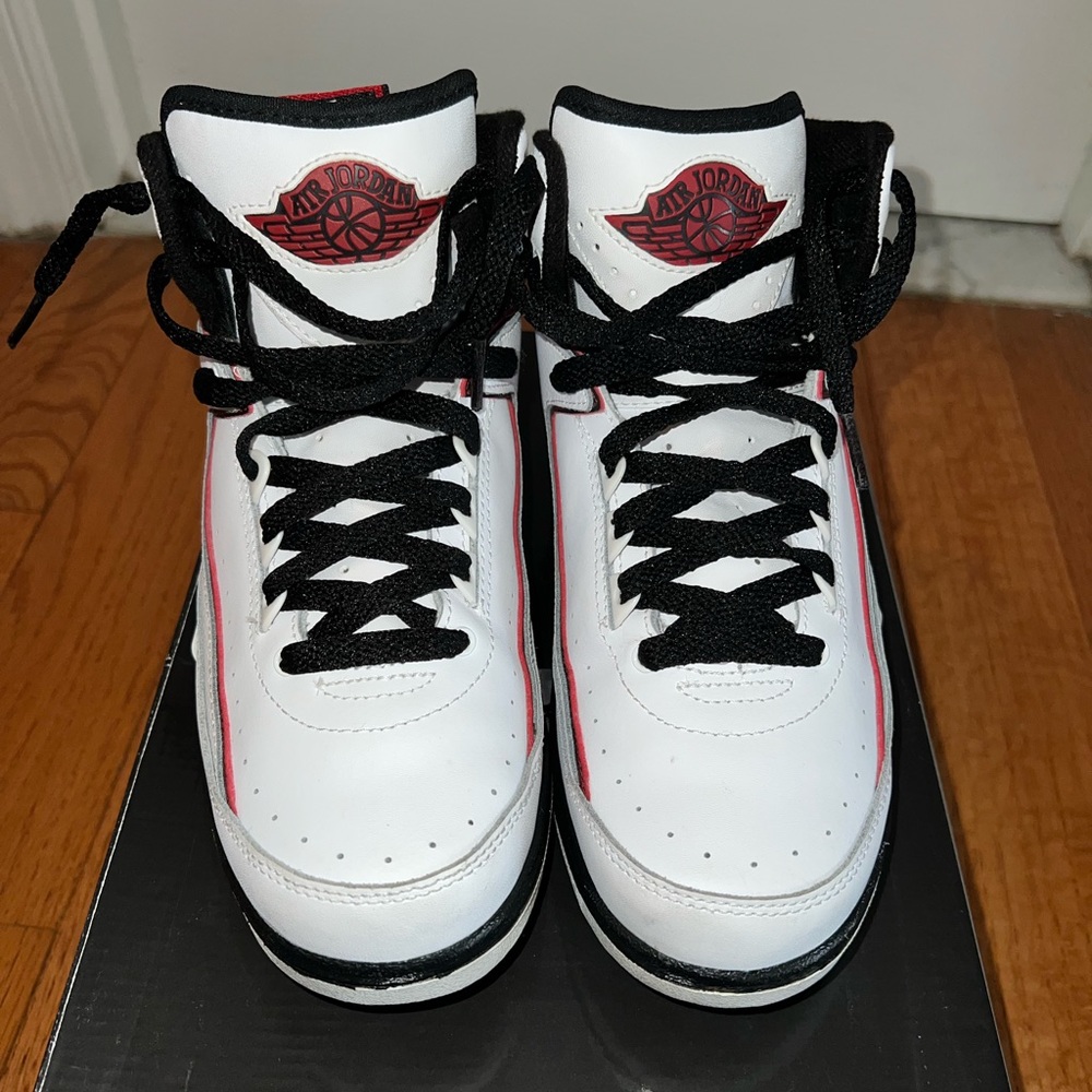 Jordan retro 2s used but in great condition